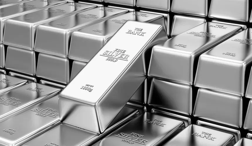 Silver Surges to 13-Year High as Dollar Weakness Fuels Precious Metals Rally