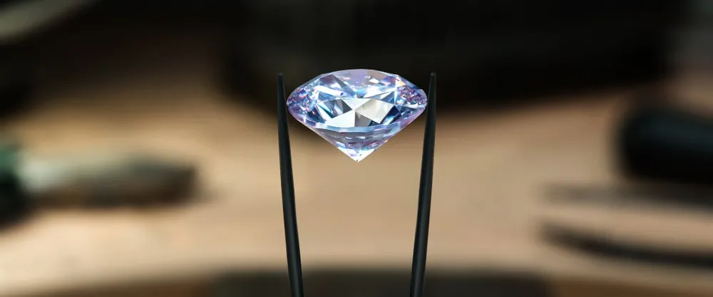 De Beers cuts diamond prices amid shifting demand