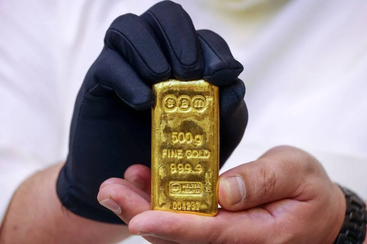 Gold Holds at $2,638 as Investors Eye Fed Policy, Key U.S. Data